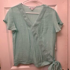NWT Medium Light blue Counterpart's top with tie front detail blouse